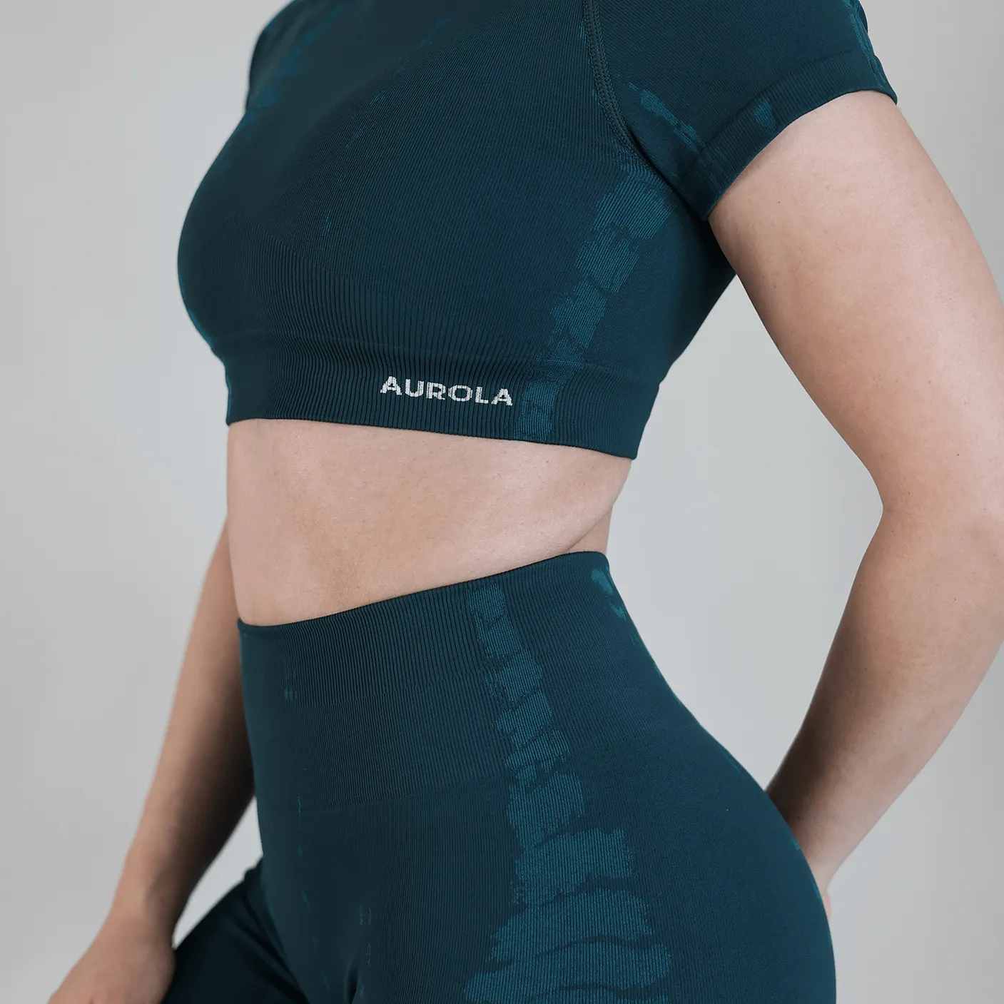 AUROLA Serpent Snake Seamless Workout T-Shirts for Women