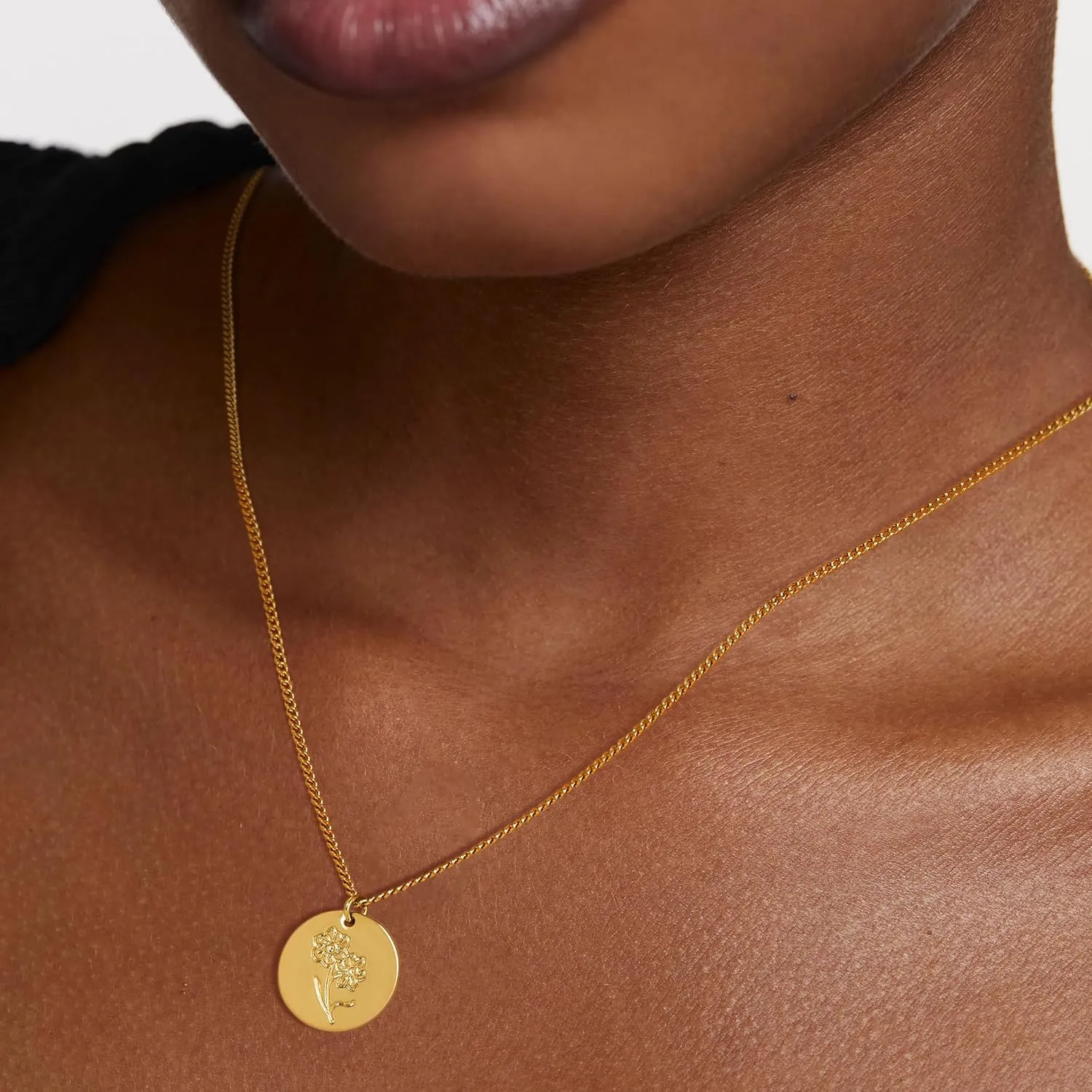 Birth Flower Necklace 18K Gold Plated Necklaces for Women Disc Cuban Birthday Gold Jewelry Gifts for Women 12 Month