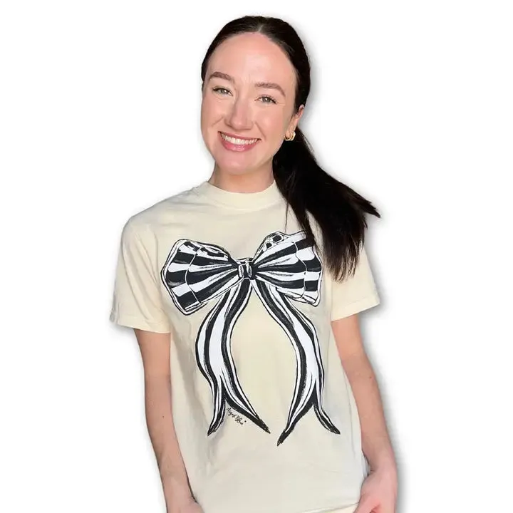 BLACK & WHITE BOW TEE