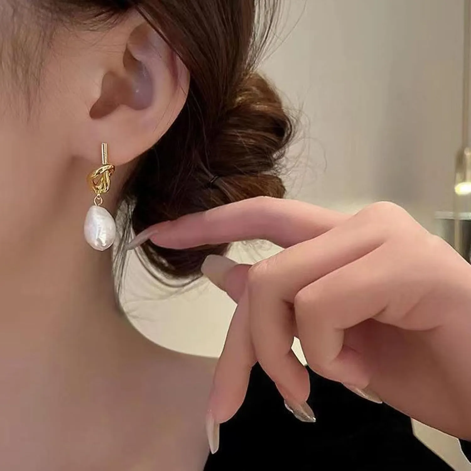 Boho Baroque Pearl Dangle Earrings - Elegant Wedding & Statement Studs for Guest Dresses Accessories