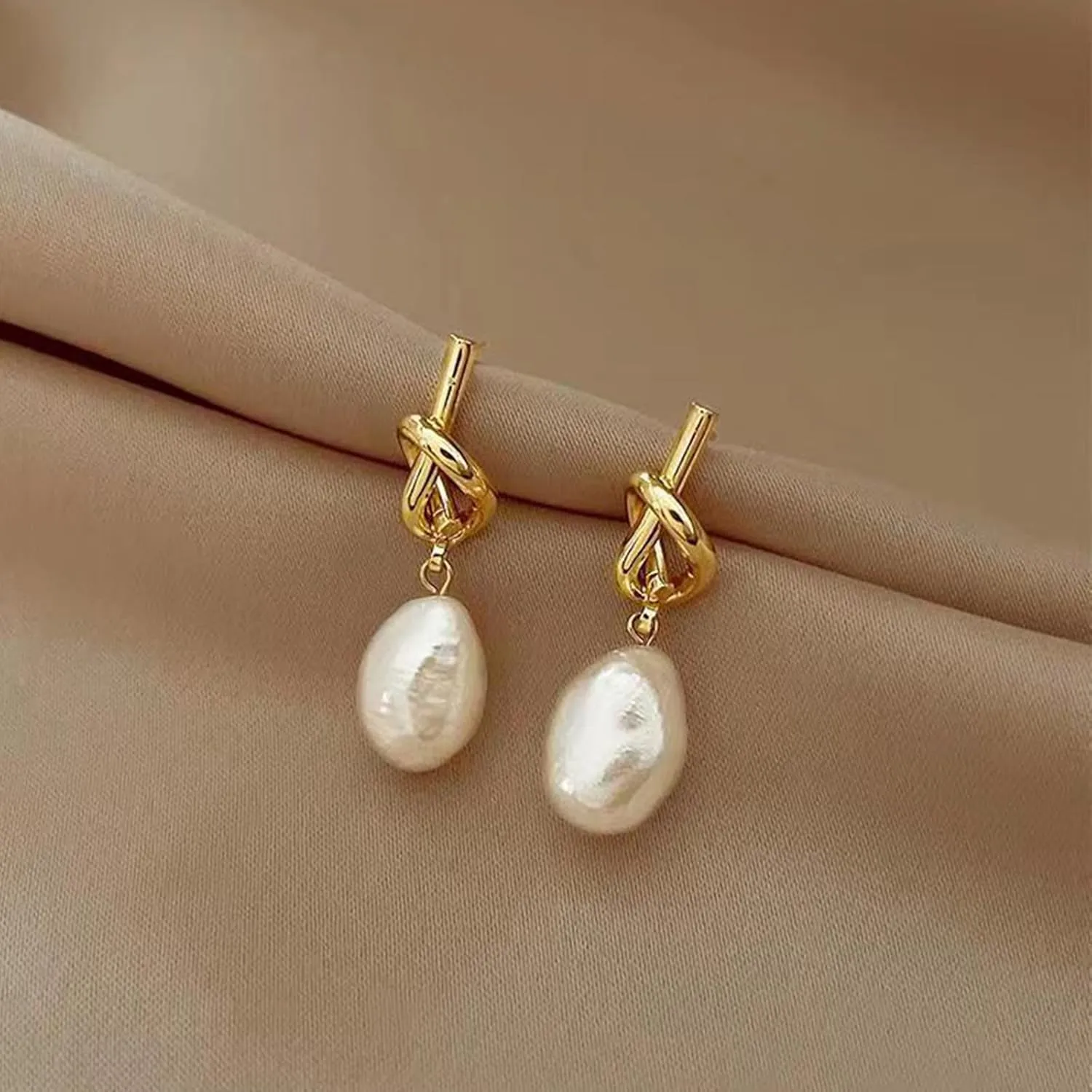 Boho Baroque Pearl Dangle Earrings - Elegant Wedding & Statement Studs for Guest Dresses Accessories