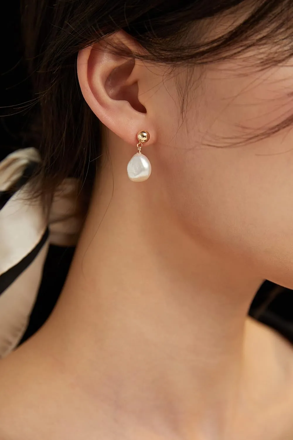 KQF Baroque Pearl Earrings for Women Plated Gold Sterling Silver Freshwater Cultured Pearls Hypoallergenic Stud Earrings Square Gold Plated Earring Jewelry Gift for Her