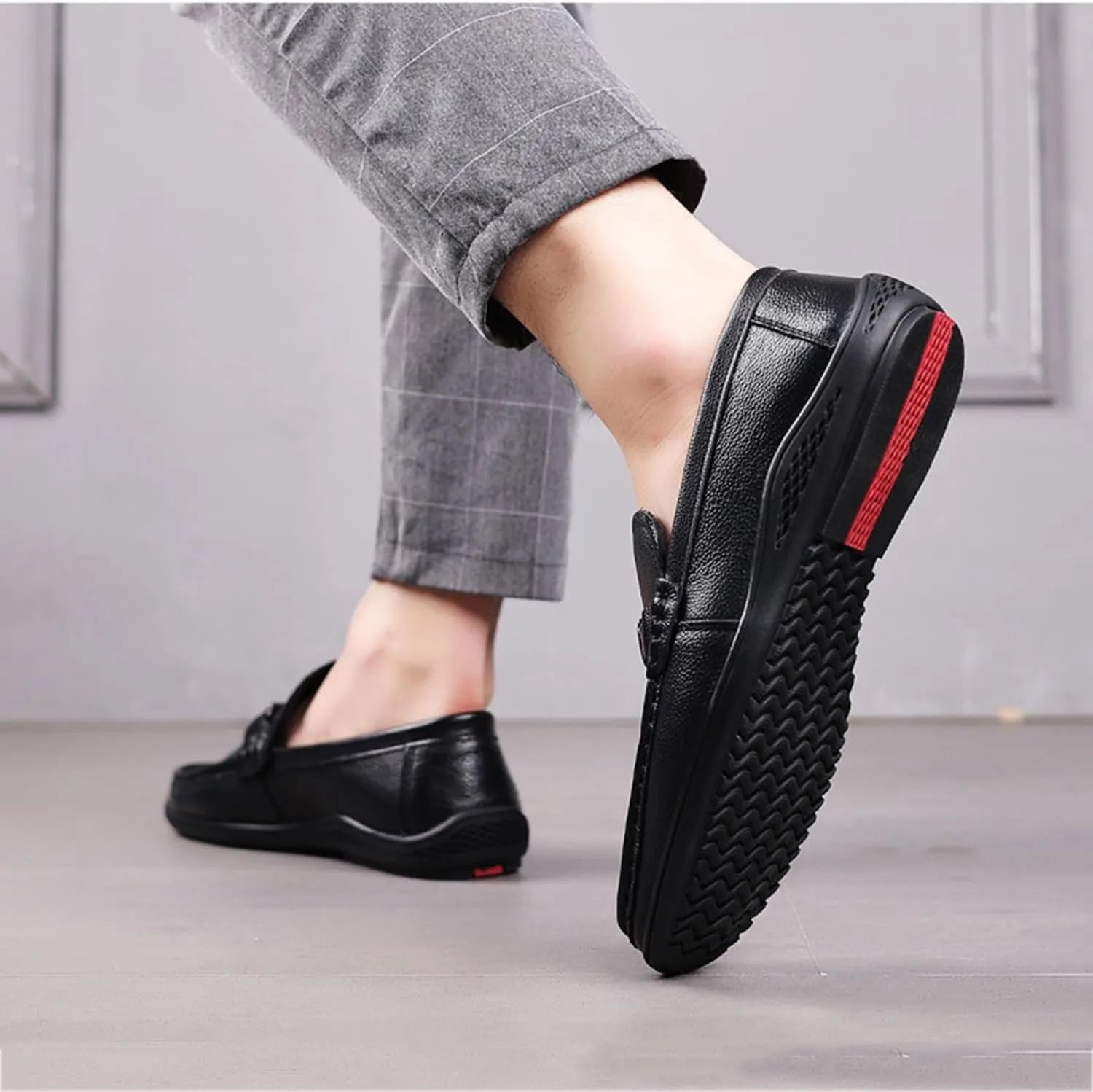 Men's Slip-On Loafers Formal Dress Shoes Chain Non-Slip Comfy Business Shoes Classic Boat Shoes