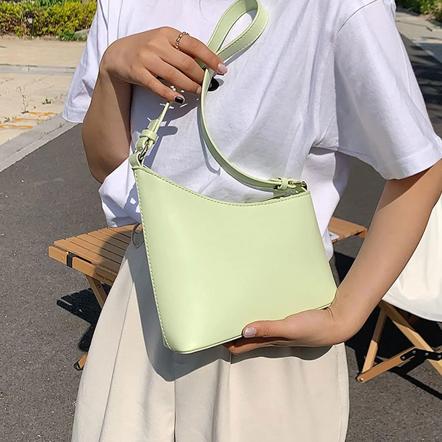 Shoulder Bags Solid Color PU Leather Bucket Crossbody Bags for Women Summer Shoulder Handbags and Purses Green(Green)