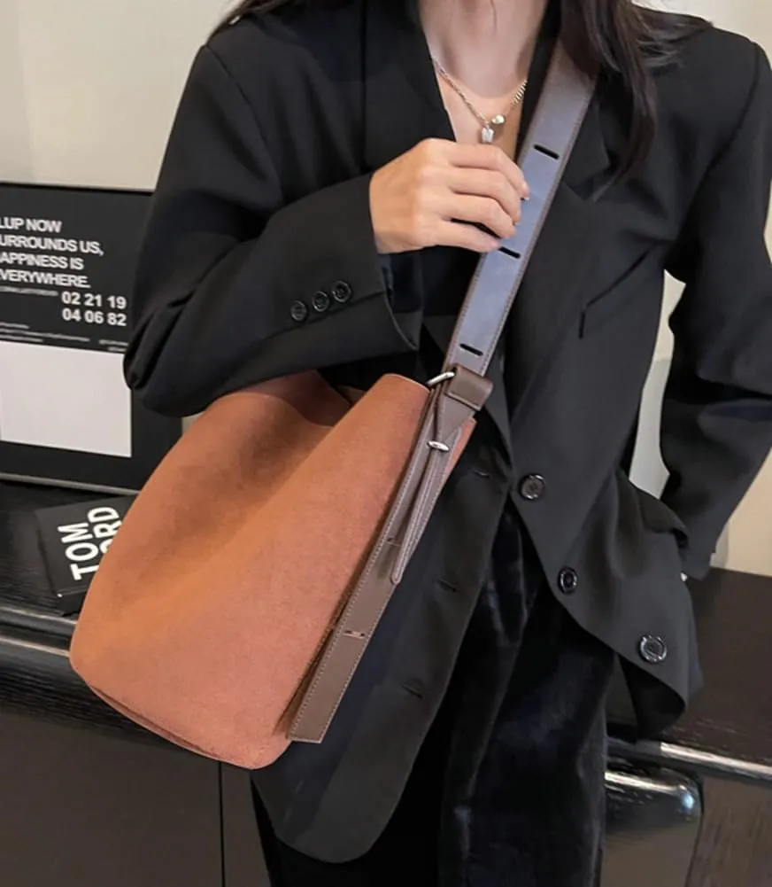 Suede Shoulder Bags for Women Vegan Leather Handbag Tote Bags Bucket Shoulder Bag Purse Tote Handbag Fashion Designer Bag